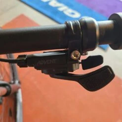 Giant We Ship! Talon 2-GU - Knight Shield 2022 -Giant 4lkvqOcXWCUQ mGgDDEE7KhYY