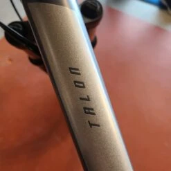 Giant We Ship! Talon 2-GU - Knight Shield 2022 -Giant ETRVskdeZ8Vcn9QMr5gjtxMwU