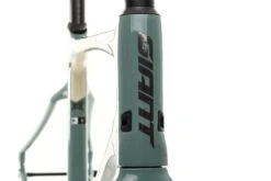 Giant Revolt Advanced 0 Med/Large Frameset - 2020 -Giant FGR10341 PH3 4 scaled