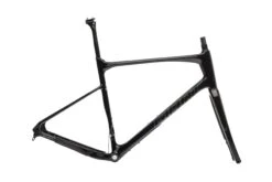 Giant Revolt Advanced Carbon XL - 2021 10 Giant Revolt Advanced Carbon XL - 2021 -Giant FGR10367 PH3 3 scaled