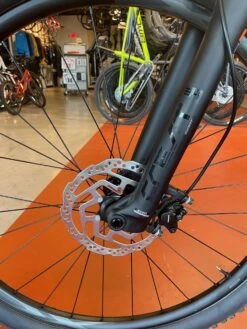 Giant We Ship! Stance 29 2(Crest Fork) - Gunmetal Black 2021 26 Giant We Ship! Stance 29 2(Crest Fork) - Gunmetal Black 2021 -Giant OgXckkYkagCQo5tTYgnrrkuck