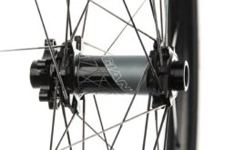 Giant TRX 1 Boost Carbon Tubeless 27.5" Front Wheel -Giant WMT10998 DD 03 scaled