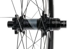 Giant XCR 0 Boost Carbon Tubeless 29" Wheelset -Giant WMT12614 PH3 03 scaled