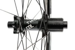 Giant XCR1 Carbon Tubeless 29" Wheelset -Giant WMT12765 PH3 03 scaled