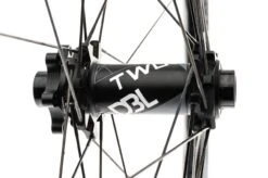 Giant XCR1 Carbon Tubeless 29" Wheelset -Giant WMT12765 PH3 04 scaled