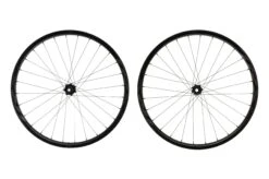 Giant TRX 0 Carbon Tubeless 27.5" Wheelset