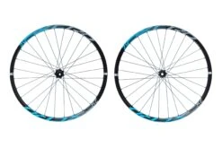 Giant XCRO Carbon Tubeless 29" Wheelset