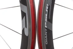 Giant P-SLR1 Alloy / Carbon Clincher 700c Wheelset -Giant WRD10459 BJ 05 scaled