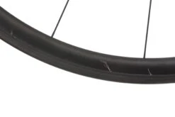 Giant SLR1 Carbon Clincher 700c Wheelset -Giant WRD11188 BJ 06 scaled