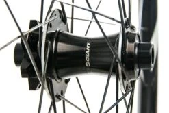 Giant PX2 Disc Aluminum Tubeless 700c Front Wheel -Giant WRD11301 CT 03 scaled