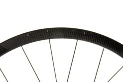 Giant SLR 1 30mm Disc Carbon Tubeless 700c Rear Wheel -Giant WRD13075 MJ 06 scaled
