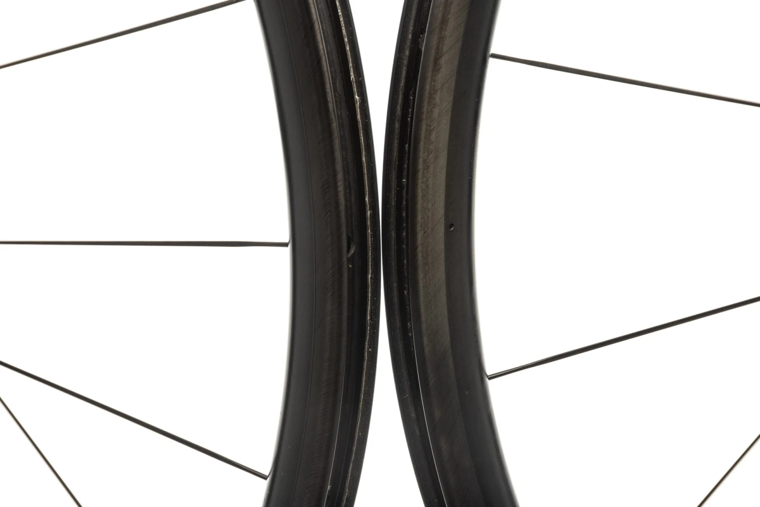 Giant SLR 0 30mm Carbon Clincher 700c Wheelset 5 Giant SLR 0 30mm Carbon Clincher 700c Wheelset - Image 5