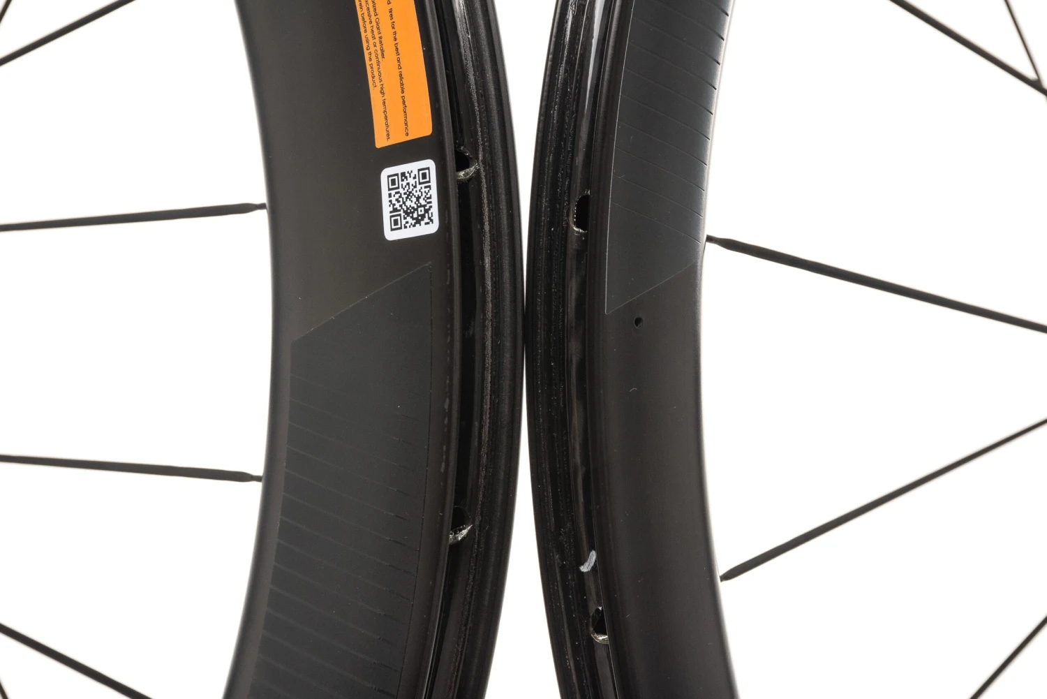 Giant SLR 1 42/65mm Disc Aero Carbon Tubeless 700c Wheelset 5 Giant SLR 1 42/65mm Disc Aero Carbon Tubeless 700c Wheelset - Image 5