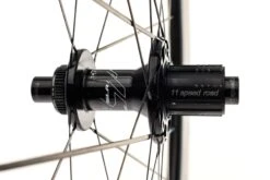 Giant SLR1 Disc Carbon Tubeless 700c Rear Wheel -Giant WRD14479 PH 3 scaled