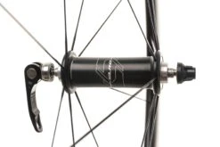 Giant SLR 0 55mm Aero Carbon Tubeless 700c Wheelset -Giant WRD14908 PH1 04 scaled