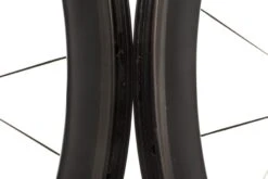 Giant SLR 0 55mm Aero Carbon Tubeless 700c Wheelset -Giant WRD14908 PH1 05 scaled