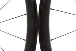 Giant SLR 1 Disc Carbon Tubeless 700c Wheelset -Giant WRD15437 PH1 05 scaled