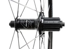 Giant SLR1 DBL Carbon Tubeless 700c Wheelset -Giant WRD15516 PH2 03 scaled