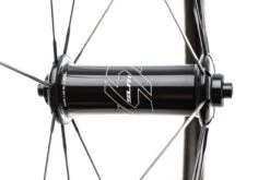 Giant SLR1 DBL Carbon Tubeless 700c Wheelset -Giant WRD15516 PH2 04 scaled