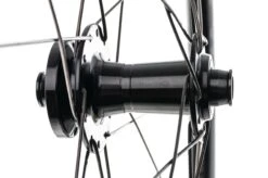 Giant PR2 Aluminum Tubeless 700c Wheelset -Giant WRD15814 PH3 04 scaled