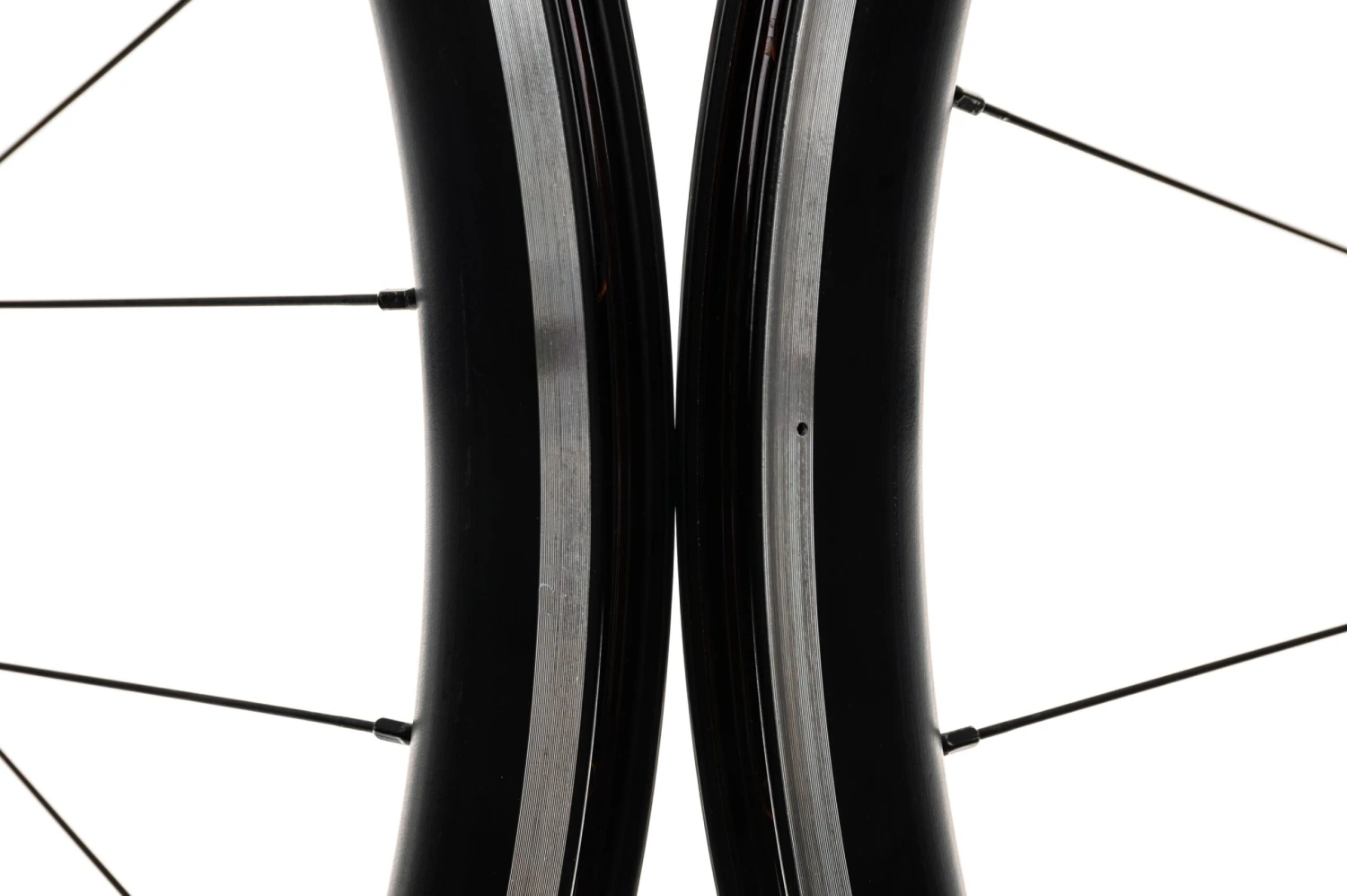 Giant PA2 Aluminum Tubeless 700c Wheelset 5 Giant PA2 Aluminum Tubeless 700c Wheelset - Image 5