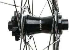 Giant PR2 Disc Aluminum Tubeless 700c Wheelset -Giant WRD16113 PH1 04 scaled