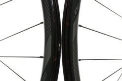 Giant PR2 Disc Aluminum Tubeless 700c Wheelset -Giant WRD16113 PH1 05 scaled