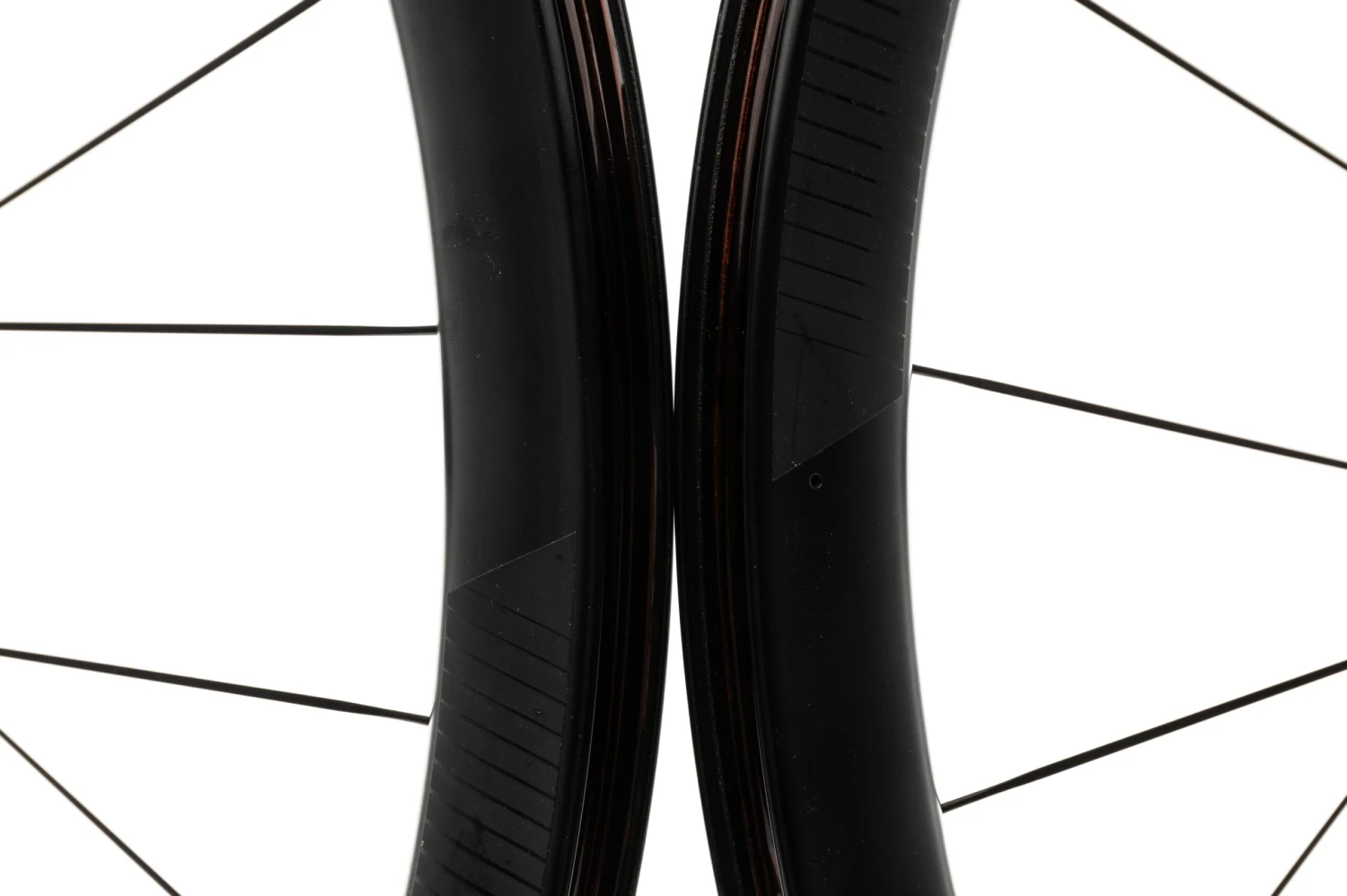 Giant SLR 0 Disc 42mm Carbon Tubeless 700c Wheelset 5 Giant SLR 0 Disc 42mm Carbon Tubeless 700c Wheelset - Image 5