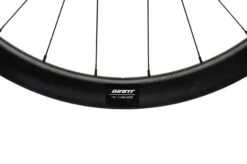 Giant SLR 2 42 Disc Carbon Tubeless 700c Wheelset -Giant WRD17432 PH3 07 scaled
