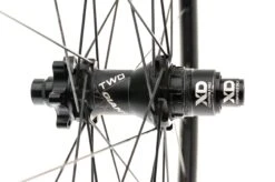 Giant PX-2 Disc Aluminum Tubeless 700c Wheelset -Giant WRD17592 PH3 03 scaled