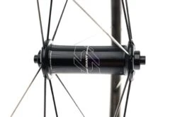 Giant SLR 1 Carbon Tubeless 700c Front Wheel -Giant WRD18021 PH 3 scaled