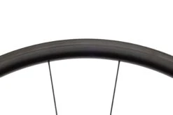 Giant SLR 1 Carbon Clincher 700c Front Wheel -Giant WRD18056 PH 8 scaled