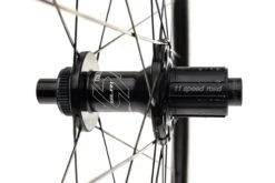 Giant SLR 1 42mm Disc Carbon Tubeless 700c Wheelset -Giant WRD18532 PH 3 scaled