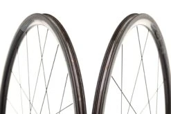 Giant SLR 1 Carbon Tubeless 700c Wheelset -Giant WRD18817 PH3 5 scaled