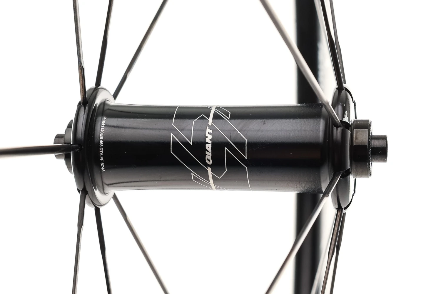 Giant SLR1 Aero Carbon Tubeless 700c Front Wheel 4 Giant SLR1 Aero Carbon Tubeless 700c Front Wheel - Image 4